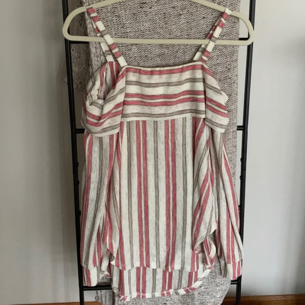 NWT Lavender Field | cold shoulder striped top M